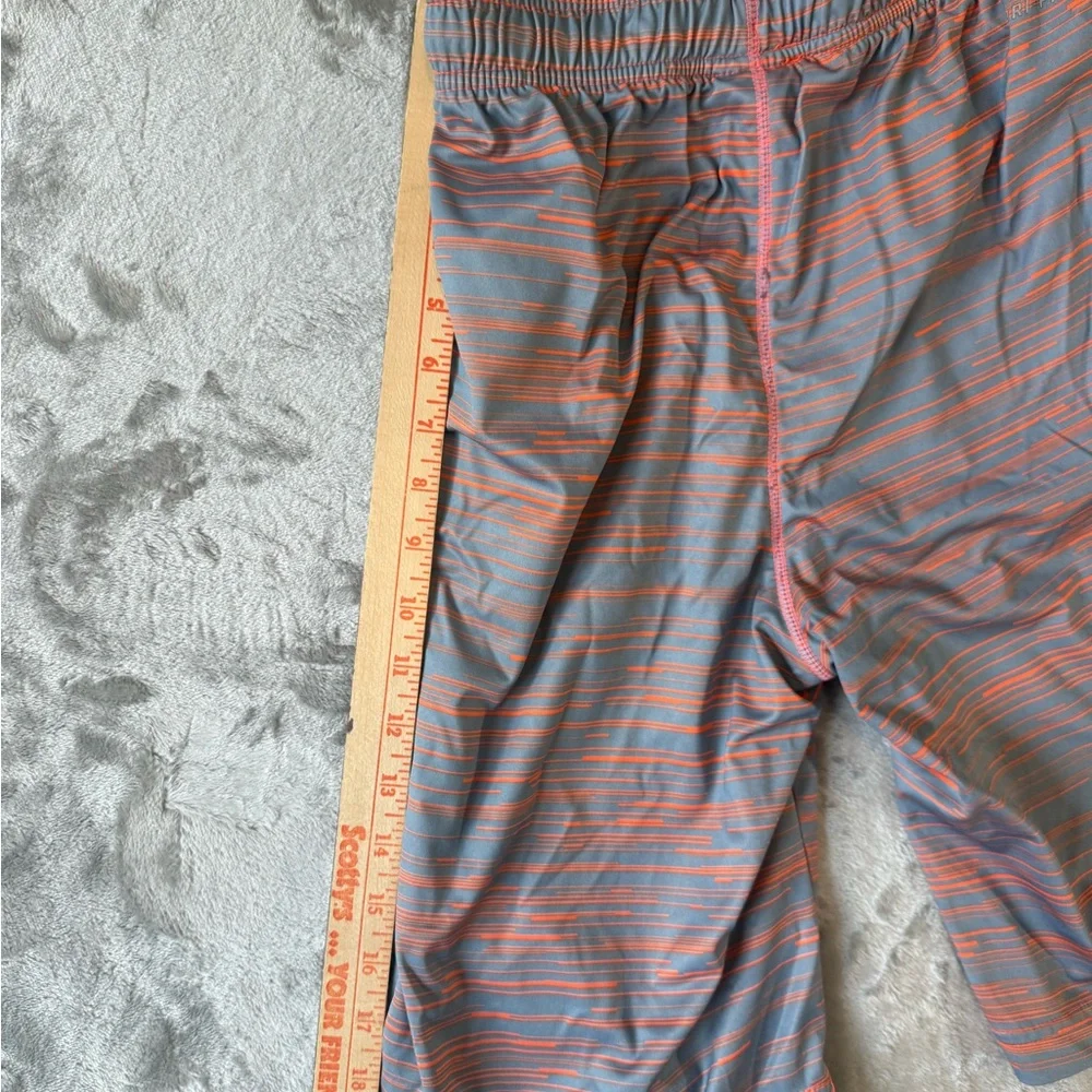 Nike Dri-Fit Shorts Mens Large Gray Orange Athletic Training‎ 20” EUC